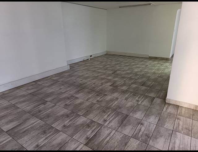 128M² OFFICE TO LET IN ALLEN'S NEK